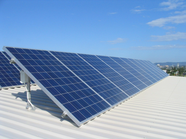 Commerciele Installatie Zonnepanelen